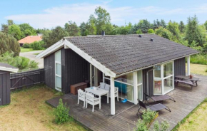 Amazing Home In Væggerløse With Wifi, Bogø By